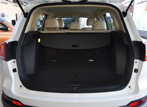 大迈X5 2017款 白金版 1.5T 手动豪华型 车厢座椅   后备厢