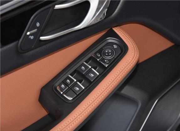 大迈X5 2018款 智能互联版 1.5T 手动尊享型 车厢座椅   门窗控制