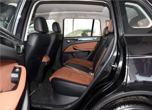 大迈X5 2018款 智能互联版 1.5T 手动豪华型 车厢座椅   后排空间