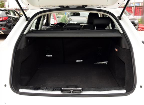 众泰SR7 2016款 1.5T CVT魔方之路版 国IV 车厢座椅   后备厢
