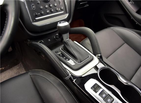 众泰SR7 2016款 1.5T CVT魔方之路版 国IV 中控类   挡把