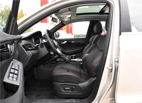 众泰SR7 2016款 1.5T CVT魔方之梦版 国IV 车厢座椅   前排空间