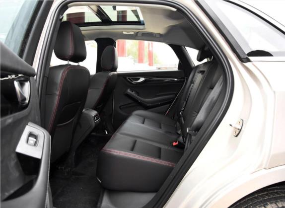 众泰SR7 2016款 1.5T CVT魔方之梦版 国IV 车厢座椅   后排空间