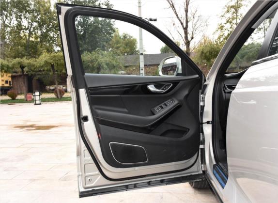 众泰SR7 2016款 1.5T CVT魔方之梦版 国IV 车厢座椅   前门板