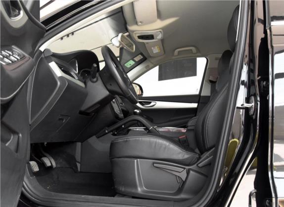 众泰SR7 2016款 1.5T 手动魔方之路版 国V 车厢座椅   前排空间