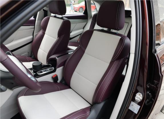 众泰SR7 2016款 1.5T 手动魔方之心版 国V 车厢座椅   后排空间
