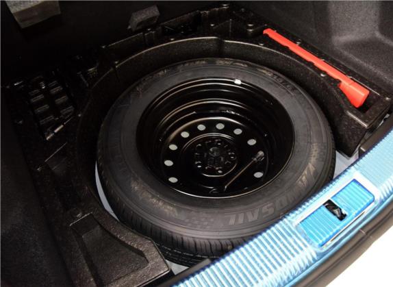 众泰SR7 2016款 1.5T CVT魔方之路版 国V 其他细节类   备胎