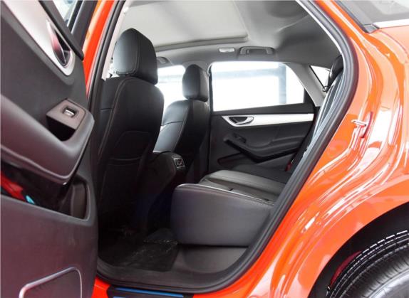 众泰SR7 2016款 1.5T CVT魔方之心版 国V 车厢座椅   后排空间