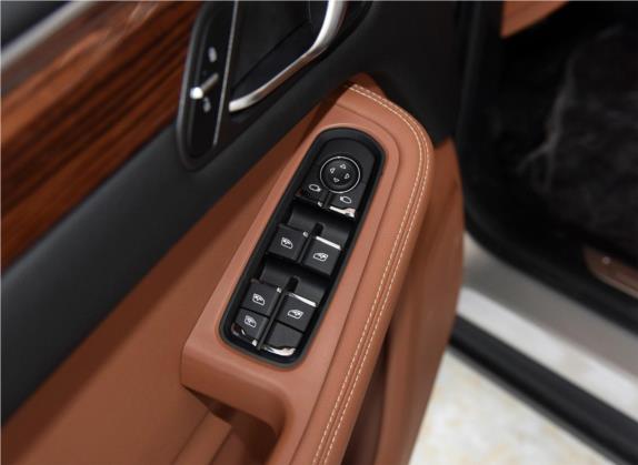 众泰SR9 2017款 2.0T 手动极致之路版 车厢座椅   门窗控制