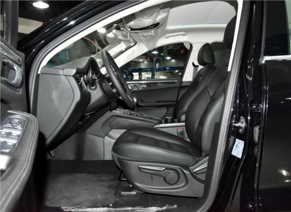 众泰SR9 2017款 2.0T 手动极致之光版 车厢座椅   前排空间