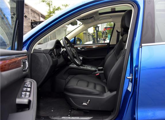 众泰SR9 2017款 2.0T 手动极致之梦版 车厢座椅   前排空间