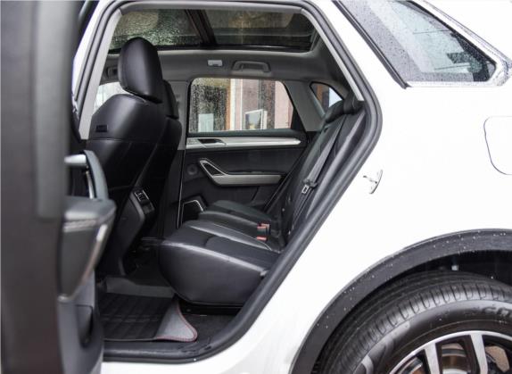 大迈X7 2017款 上进版 2.0T DCT黄山型 7座 车厢座椅   后排空间