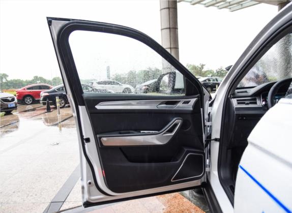 大迈X7 2017款 上进版 2.0T DCT黄山型 7座 车厢座椅   前门板
