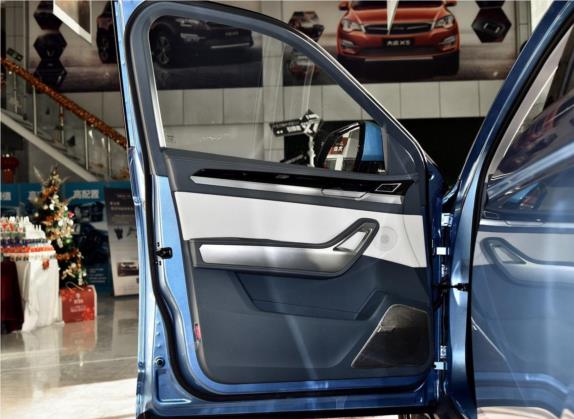 大迈X7 2018款 2.0T 自动尊贵型 车厢座椅   前门板