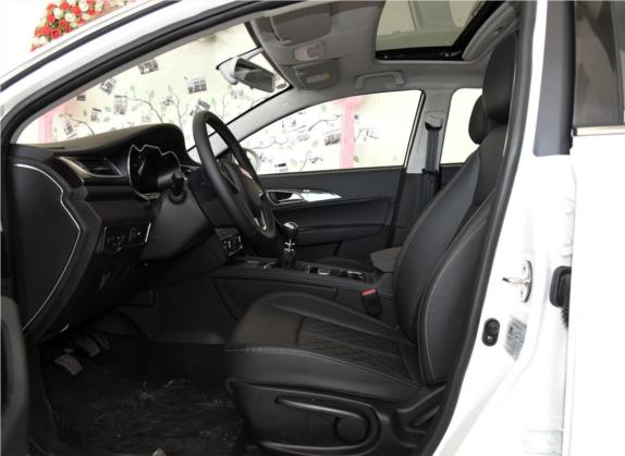 众泰Z560 2017款 1.5T 手动舒适型 车厢座椅   前排空间