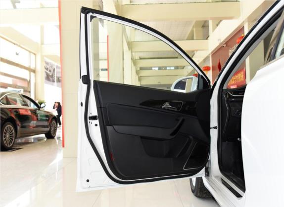 众泰Z560 2017款 1.5T 手动舒适型 车厢座椅   前门板