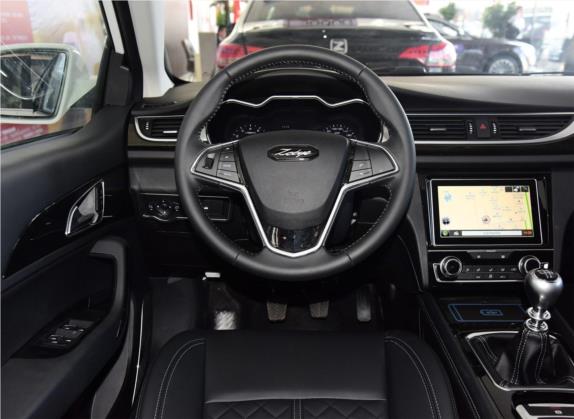 众泰Z560 2017款 1.5T 手动尊贵型 中控类   驾驶位