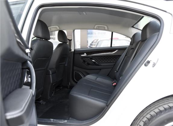 众泰Z500新能源 2019款 EV Pro 豪华型 车厢座椅   后排空间