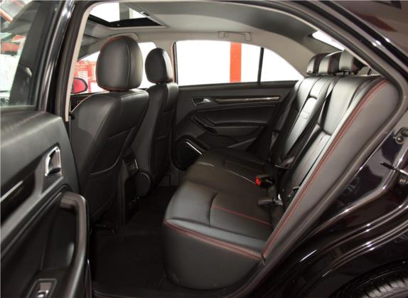 众泰Z360 2017款 1.5L 手动尊享型 车厢座椅   后排空间