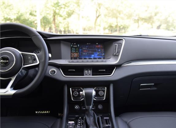 众泰T600 Coupe 2017款 1.5T 自动尊享型 中控类   中控台
