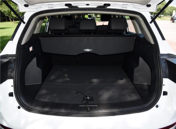 众泰T600 Coupe 2017款 1.5T 自动尊享型 车厢座椅   后备厢