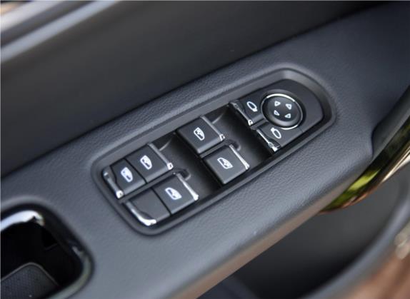 众泰T600 Coupe 2017款 1.5T 自动尊享型 车厢座椅   门窗控制