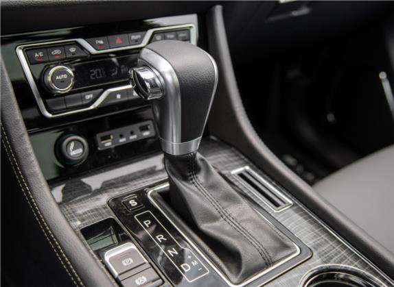众泰T600 Coupe 2017款 1.5T 自动尊贵型 中控类   挡把