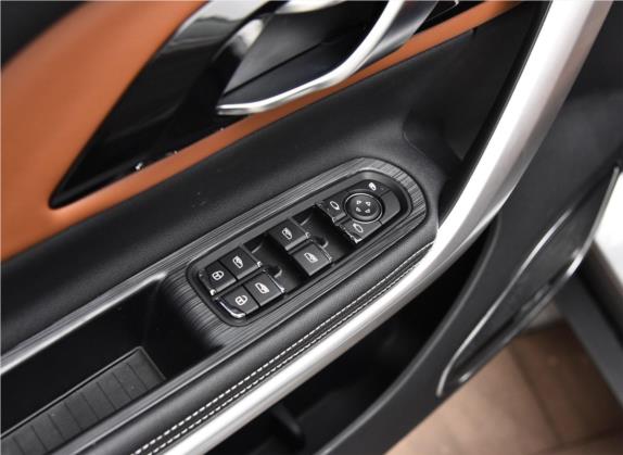 众泰T500 2018款 1.5T 手动尊享型 车厢座椅   门窗控制