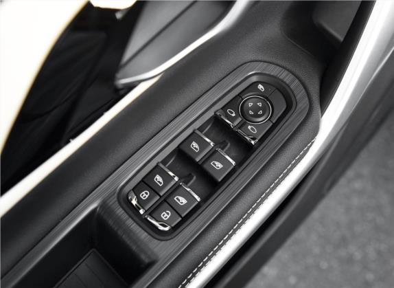 众泰T500 2018款 1.5T 自动豪华型 车厢座椅   门窗控制