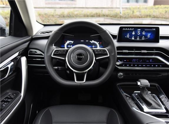 众泰T500 2018款 1.5T 自动智能互联尊贵型 中控类   驾驶位