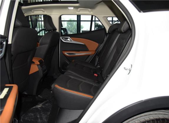 众泰T300新能源 2018款 EV 尊享型 车厢座椅   后排空间