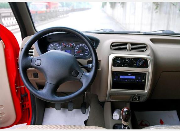 众泰2008 2007款 1.3L 时尚版 中控类   驾驶位