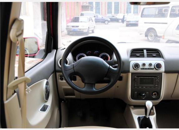 众泰5008 2010款 1.3L 手动舒适型 中控类   驾驶位