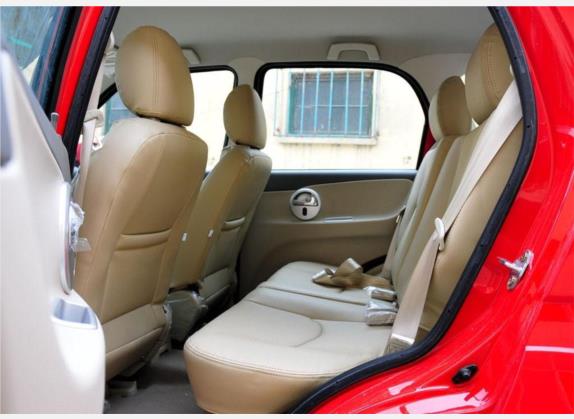 众泰5008 2010款 1.3L 手动舒适型 车厢座椅   后排空间