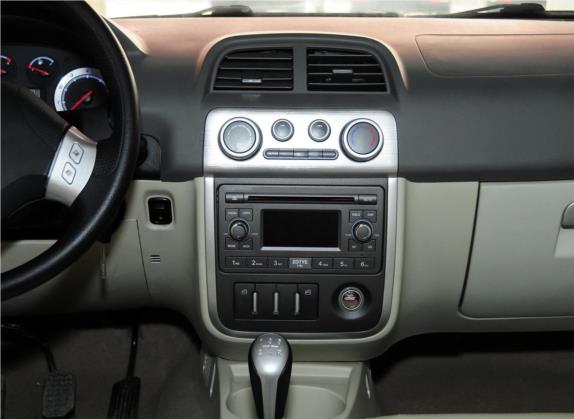 众泰5008 2010款 1.3L 手动豪华型 中控类   中控台
